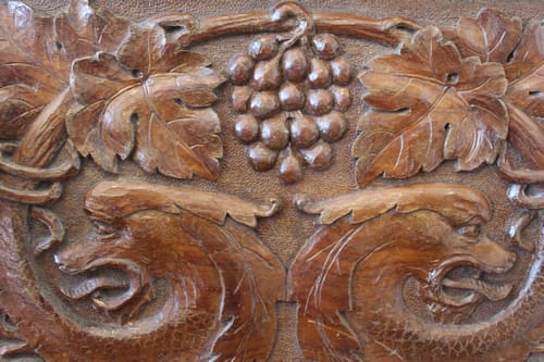 Details of carvings.